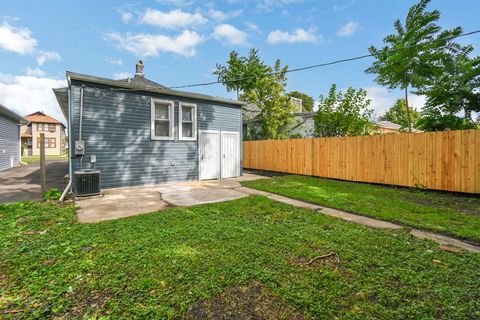 Tiny photo for 1011 W 103rd Place, Chicago, IL 60643 (MLS # 12525879)