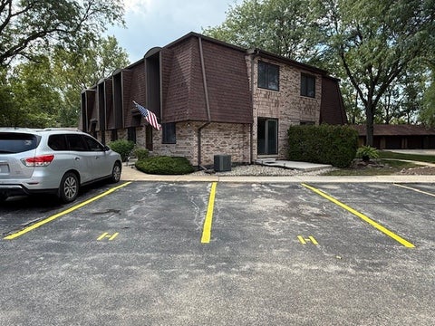 Tiny photo for 15802 Laramie Avenue #H, Oak Forest, IL 60452 (MLS # 12750415)