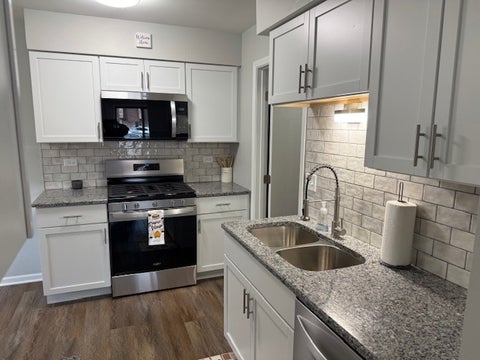 Tiny photo for 15802 Laramie Avenue #H, Oak Forest, IL 60452 (MLS # 12750415)