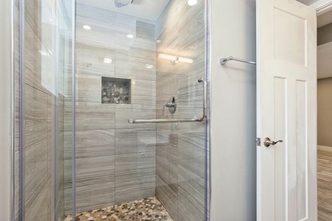 Tiny photo for 7433 S 88th Avenue, Justice, IL 60458 (MLS # 12515100)