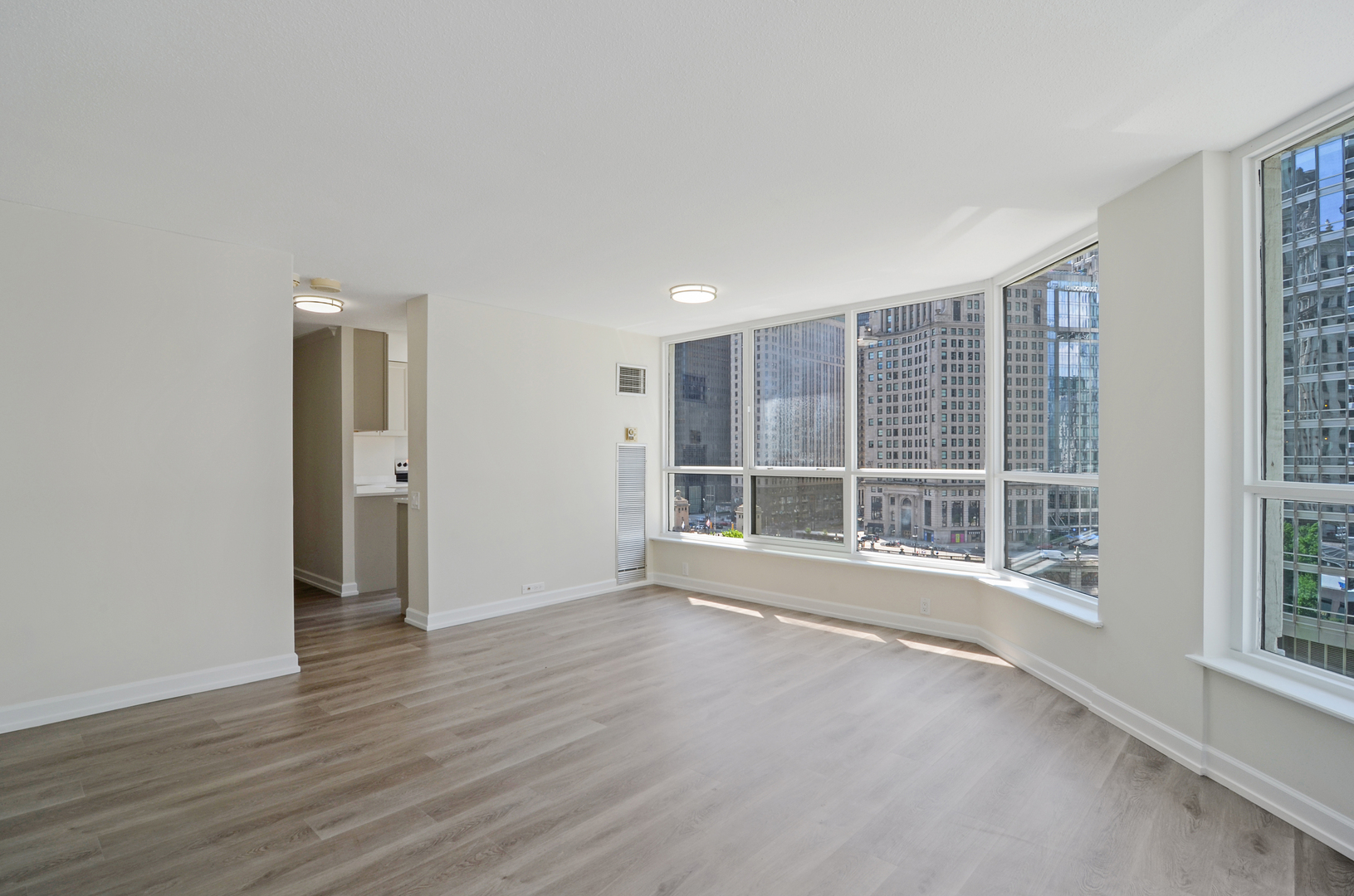 405 N WABASH Avenue 506