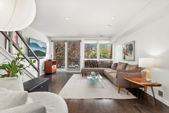 601 W Dickens Avenue A2