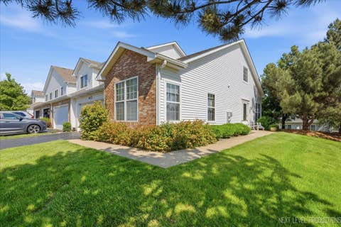 Tiny photo for 541 Mallard Lane #A, Sugar Grove, IL 60554 (MLS # 12666320)