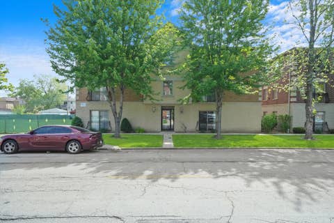 Photo of 3423 Ridgeland Avenue #101, Berwyn, IL 60402 (MLS # 12718999)