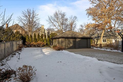 Tiny photo for 983 Cherry Street, Winnetka, IL 60093 (MLS # 12539915)