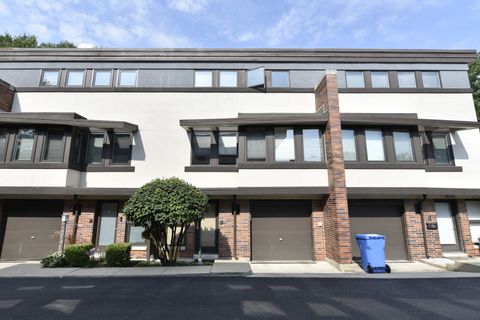 Photo of Chicago, IL 60615 (MLS # 12471832)