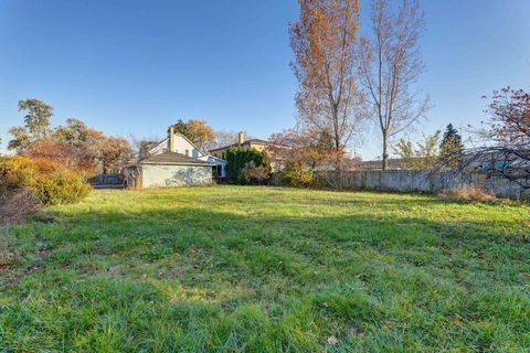 Tiny photo for 7832 Garden Lane, Justice, IL 60458 (MLS # 12520054)