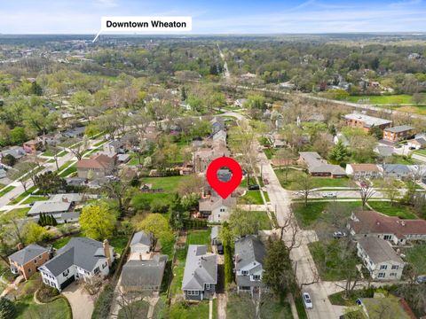 Tiny photo for 283 HILLSIDE Avenue, Glen Ellyn, IL 60137 (MLS # 12620839)