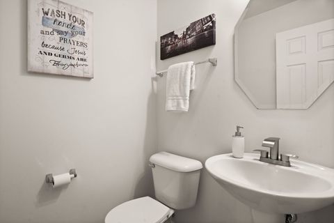 Tiny photo for 684 Vine Street, Hampshire, IL 60140 (MLS # 12585463)