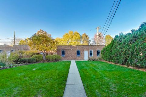 Tiny photo for 7346 Lake Street #2W, River Forest, IL 60305 (MLS # 12515033)