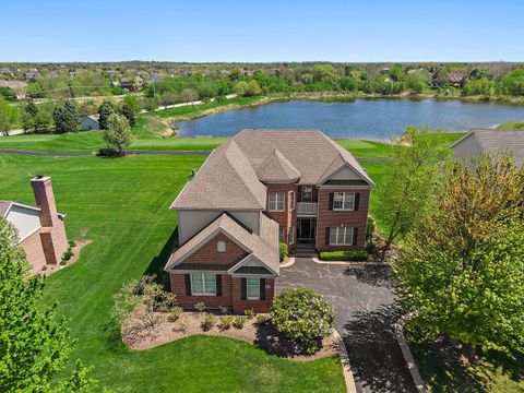 4 Tournament Drive S Hawthorn Woods IL 60047