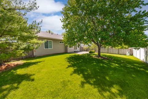 Tiny photo for 205 Woodlet Lane, Bolingbrook, IL 60490 (MLS # 12649725)