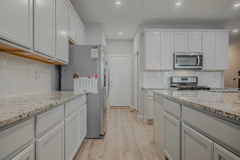 Tiny photo for 164 Roslyn Place, Bloomingdale, IL 60108 (MLS # 12732626)