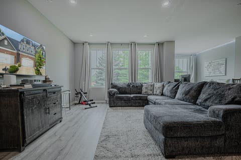 Tiny photo for 164 Roslyn Place, Bloomingdale, IL 60108 (MLS # 12732626)
