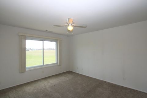 Tiny photo for 4913 W Oakwood Road #D, McHenry, IL 60050 (MLS # 12614725)