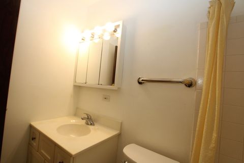 Tiny photo for 4913 W Oakwood Road #D, McHenry, IL 60050 (MLS # 12614725)