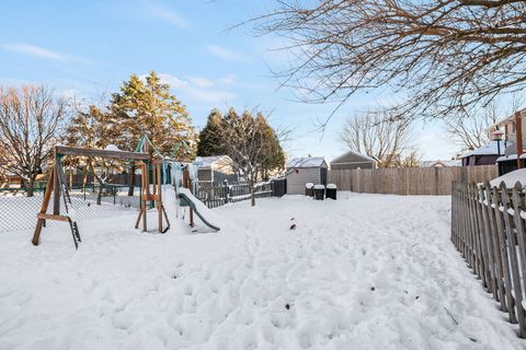 Tiny photo for 1590 Fairport Drive, Grayslake, IL 60030 (MLS # 12526906)