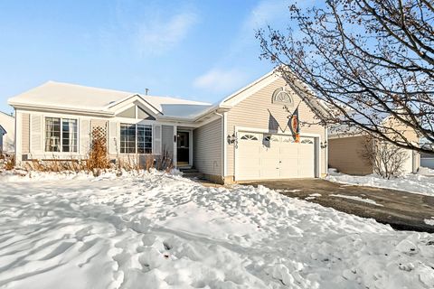 Tiny photo for 1590 Fairport Drive, Grayslake, IL 60030 (MLS # 12526906)