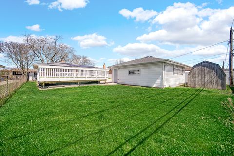 Tiny photo for 661 W Saint Aubin Drive, Addison, IL 60101 (MLS # 12670604)