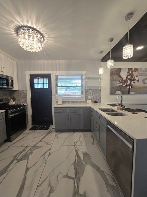 Tiny photo for 7959 S Michigan Avenue, Chicago, IL 60619 (MLS # 12703198)