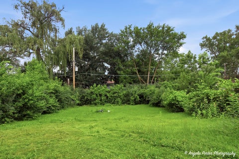 Tiny photo for 422 E Oak Street, Mundelein, IL 60060 (MLS # 12710742)