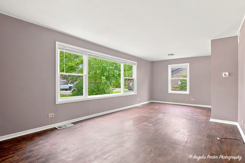 Tiny photo for 422 E Oak Street, Mundelein, IL 60060 (MLS # 12710742)