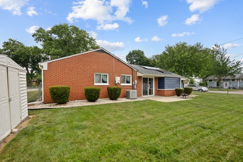 Tiny photo for 1406 GLEN HILL Drive, Glendale Heights, IL 60139 (MLS # 12711574)