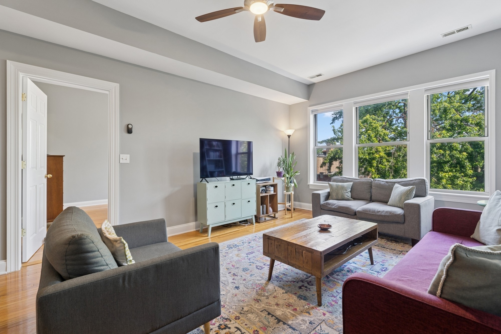 715 E 62nd Street 3