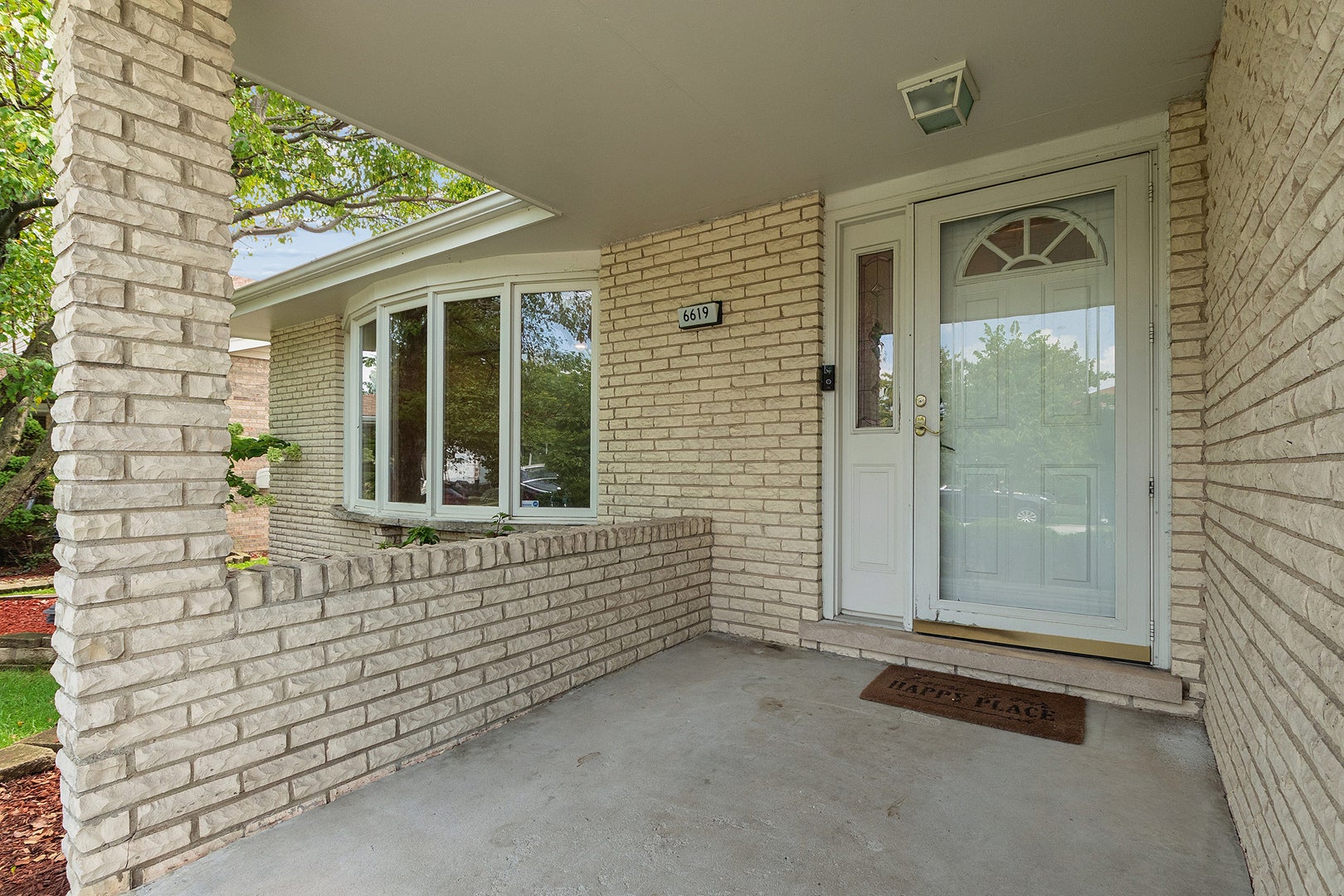 6619 Courtney Drive