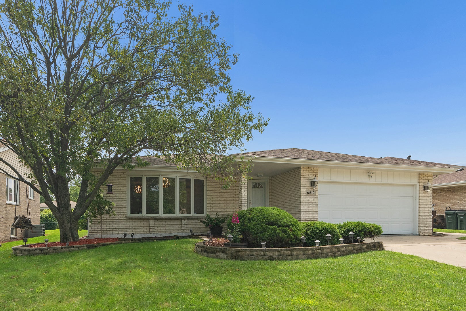 6619 Courtney Drive