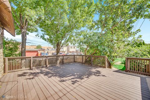 A home in Oak Lawn