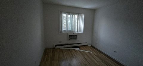 Tiny photo for 212 Shorewood Drive #2B, Glendale Heights, IL 60139 (MLS # 12553244)