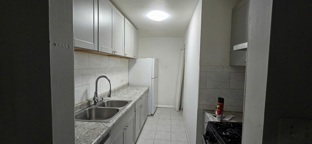 212 Shorewood Drive 2B