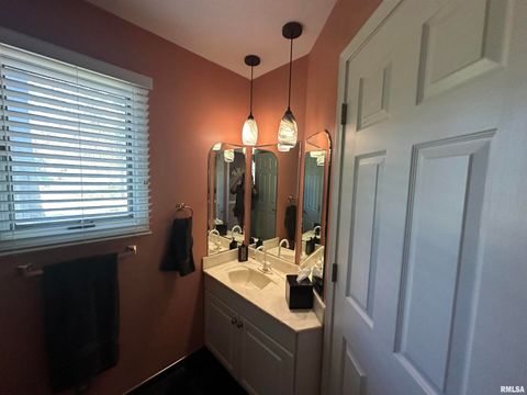 Tiny photo for 2381 LOGAN Street, Murphysboro, IL 62966 (MLS # EB459660)