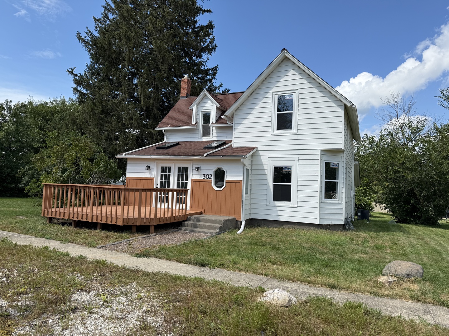 302 W Cook Street