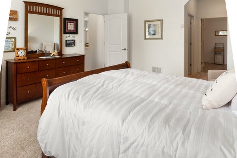 Tiny photo for 549 Autumn Circle, Pingree Grove, IL 60140 (MLS # 12766039)