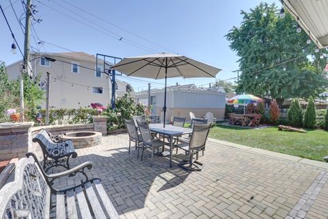 Tiny photo for 133 N 17th Avenue, Melrose Park, IL 60160 (MLS # 12488869)