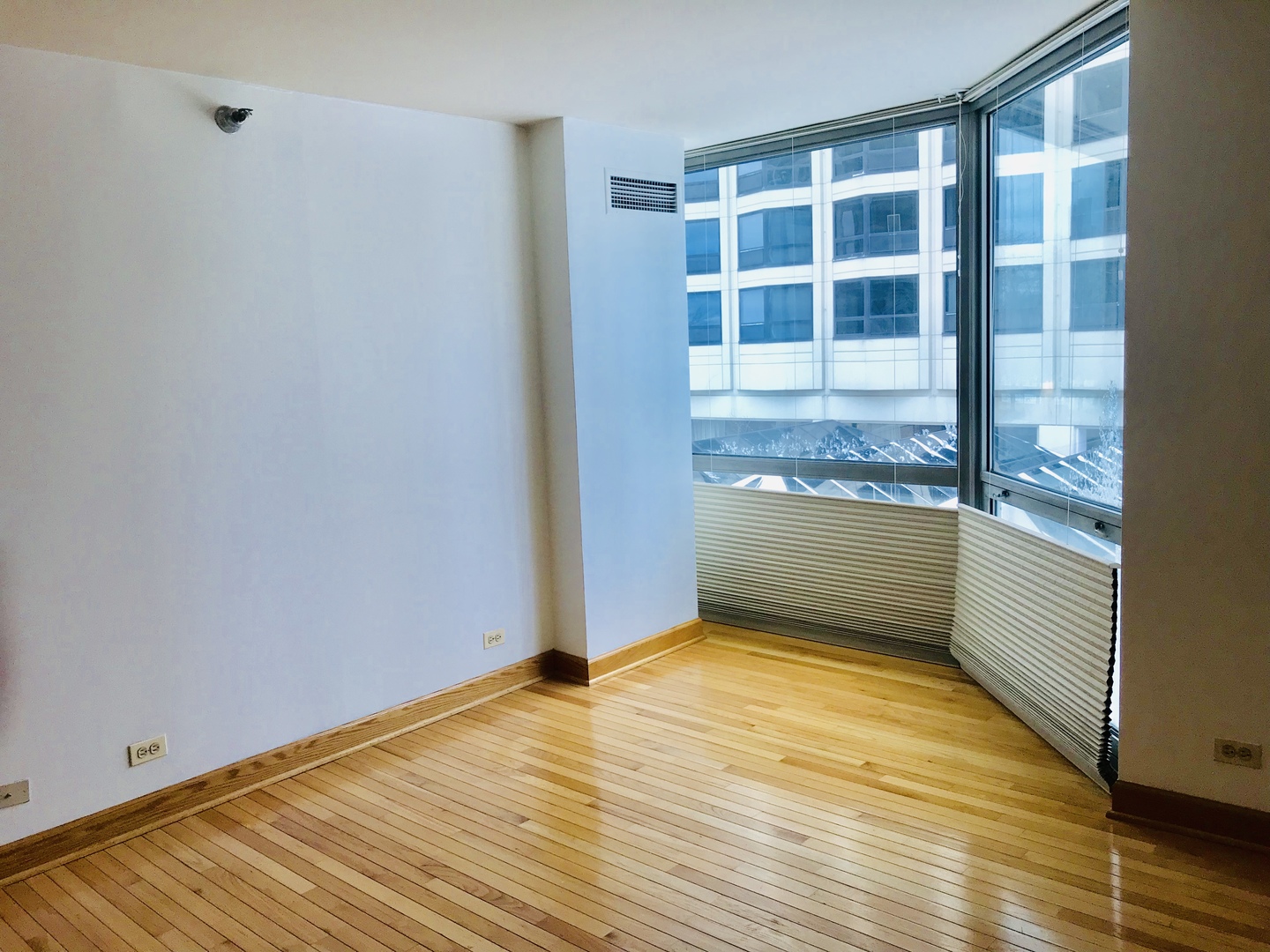 195 N HARBOR Drive 207