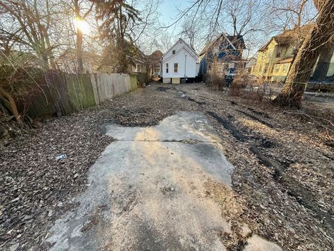 Tiny photo for 334 S Ottawa Street, Joliet, IL 60436 (MLS # 12567438)