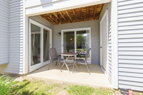 Tiny photo for 207 W Jennifer Lane #2-1A, Palatine, IL 60067 (MLS # 12648208)