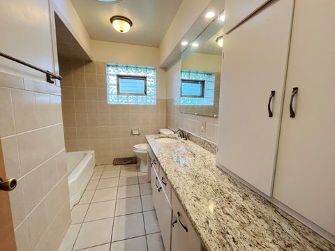Tiny photo for 865 E 165th Street, South Holland, IL 60473 (MLS # 12721877)