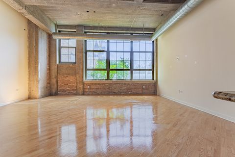 Tiny photo for 3963 W Belmont Avenue #117, Chicago, IL 60618 (MLS # 12523017)