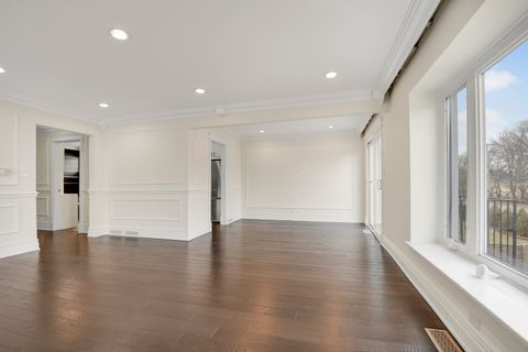 Tiny photo for 491 OLD SURREY Lane #B, Hinsdale, IL 60521 (MLS # 12571410)