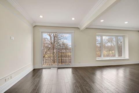 Tiny photo for 491 OLD SURREY Lane #B, Hinsdale, IL 60521 (MLS # 12571410)