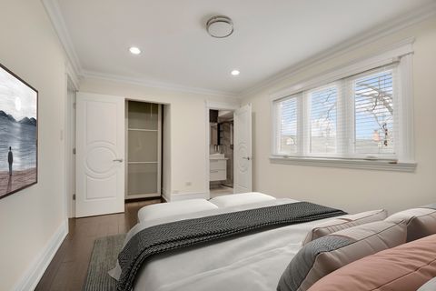 Tiny photo for 491 OLD SURREY Lane #B, Hinsdale, IL 60521 (MLS # 12571410)