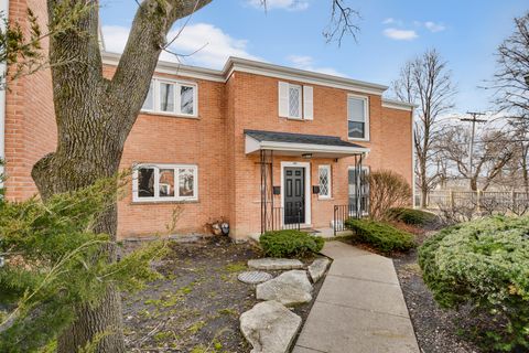 491 OLD SURREY Lane B Hinsdale IL 60521