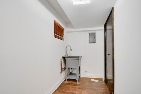 Tiny photo for 491 OLD SURREY Lane #B, Hinsdale, IL 60521 (MLS # 12571410)