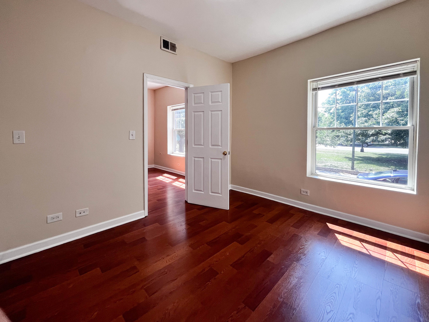 2233 N Kedzie Boulevard 1
