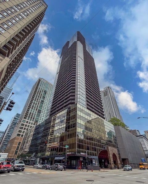 Photo of 10 E Ontario Street #4903, Chicago, IL 60611 (MLS # 12666277)