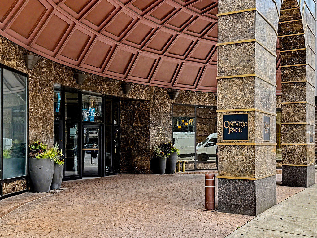 10 E Ontario Street 4903